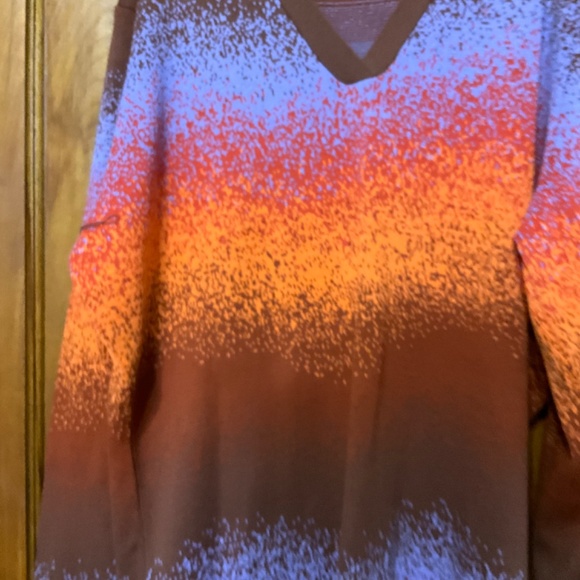 3/4 Sweater - Picture 5 of 8